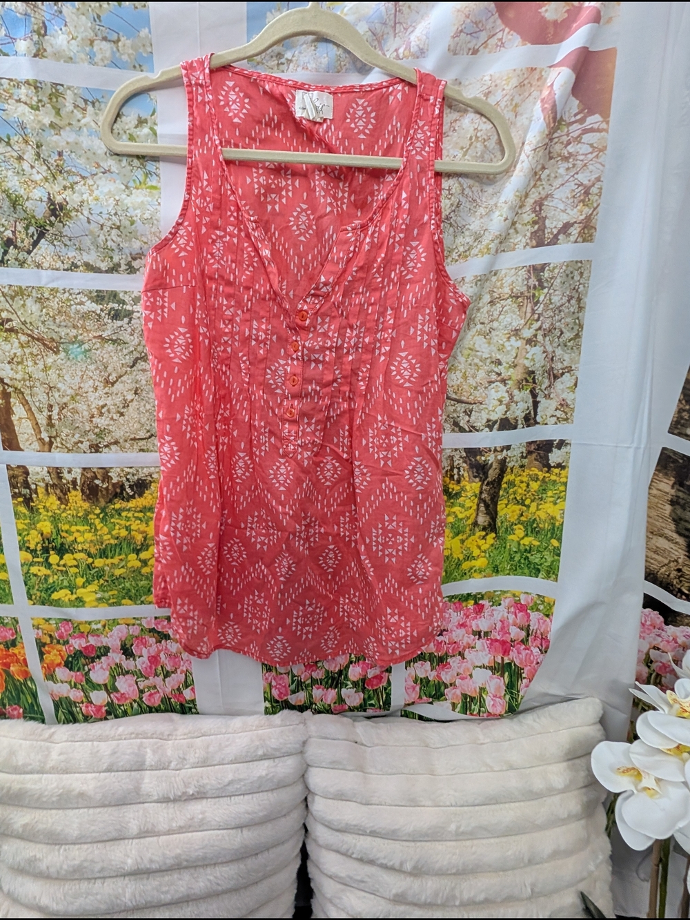Levi's Coral Pink Printed Sleeveless V-Neck Tank